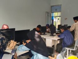 Menulis Masa Depan: Semangat Paket C di PKBM Muda Berkarya