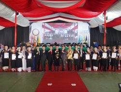 Wisuda Universitas Garut, Bupati Tekankan Pentingnya Integritas dan Kompetensi di Era Digital