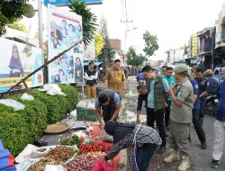 Pemkab Garut Tertibkan Jalan Merdeka dan Guntur Sari Demi Kenyamanan Warga