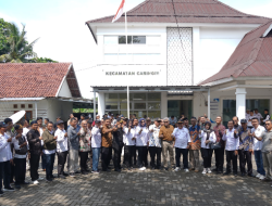 Bupati Garut Instruksikan Kades Cari Anak Usia SMP untuk Bersekolah