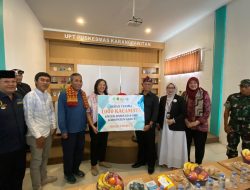Penyerahan Kacamata Gratis : Sekda Harap Peningkatan Kualitas Belajar Siswa SD-SMP di Garut