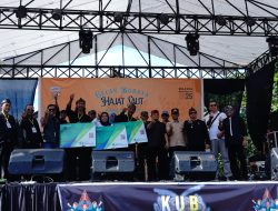 Hadir di Pembukaan Hajat Laut Nelayan Rancabuaya, Bupati Garut Ajak Warga Jaga Kondusifitas dan Kebersihan Pantai