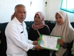 17 KPM Kelurahan Sukanegla Lulus Mandiri dari Program PKH