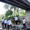 Bupati Garut Tinjau Jembatan Cibera yang Viral, Lanjutkan Pembangunan di 2026
