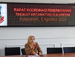 Rapat Koordinasi Pemerintahan Kecamatan Sukaresmi Digelar, Camat Hj. Iis Rahmawati Sampaikan Harapan untuk Sinergitas yang Lebih Baik