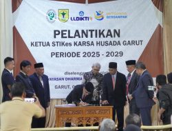 Bupati Garut Hadiri Pelantikan Ketua Baru STIKes Karsa Husada, Dorong Peran Strategis dalam Atasi Masalah Kesehatan