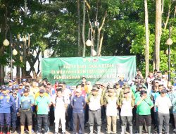 Kodim 0611/Garut Pimpin Karya Bakti Pembersihan Situ Bagendit, Kerahkan Puluhan Rakit