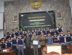 SANTRI SENTOSA MULIA BELAJAR DEMOKRASI LANGSUNG DARI DPRD GARUT